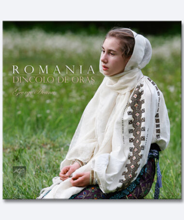 Album Romania Dincolo de oras (15x15 cm)